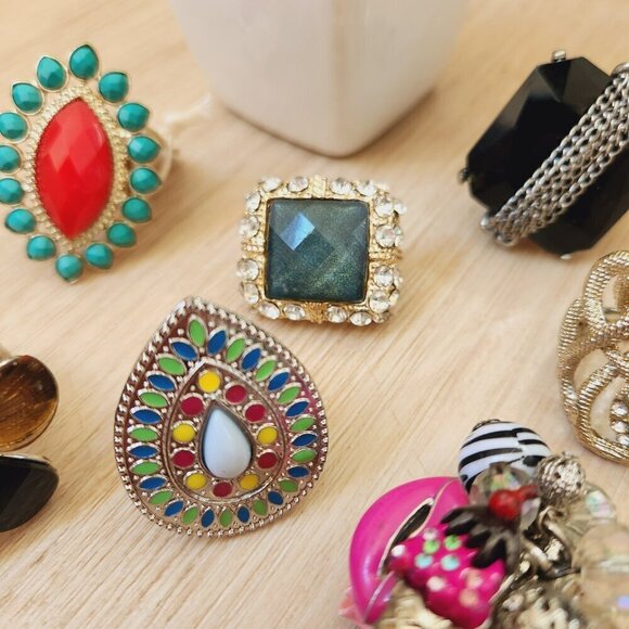 Statement Rhinestone Sparkly Bling Charms Stretch Rings Jewelry Lot of 7 - Picture 3 of 5